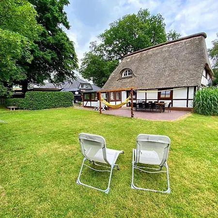 Semesterbostad In With Swimming Pool *