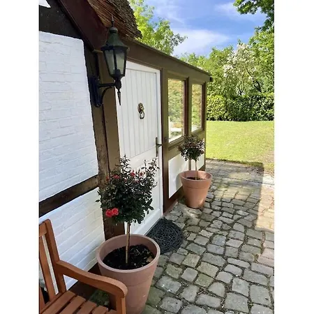 In With Swimming Pool * Quickborn (Pinneberg)