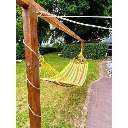 In With Swimming Pool * Quickborn (Pinneberg)