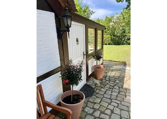 In With Swimming Pool * Quickborn (Pinneberg)