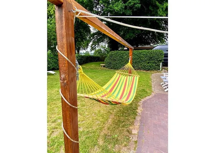 In With Swimming Pool * Quickborn (Pinneberg)