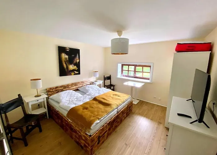 In With Swimming Pool * Quickborn (Pinneberg)