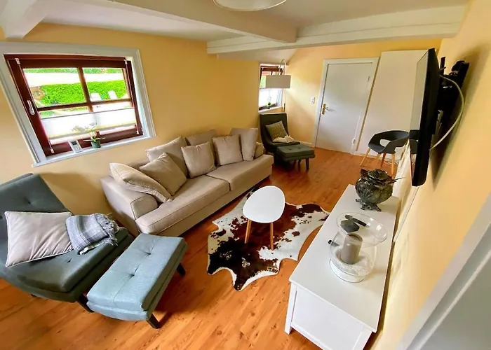 In With Swimming Pool * Quickborn (Pinneberg)