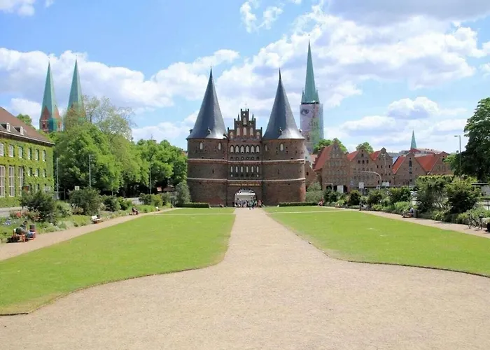 In With Swimming Pool